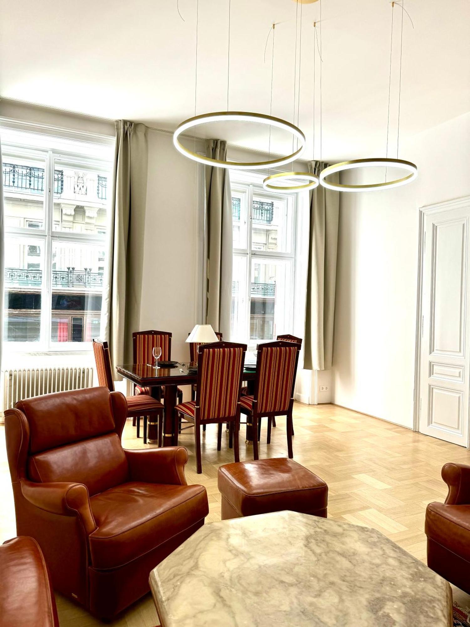 Appartement Opera 145 M2 *