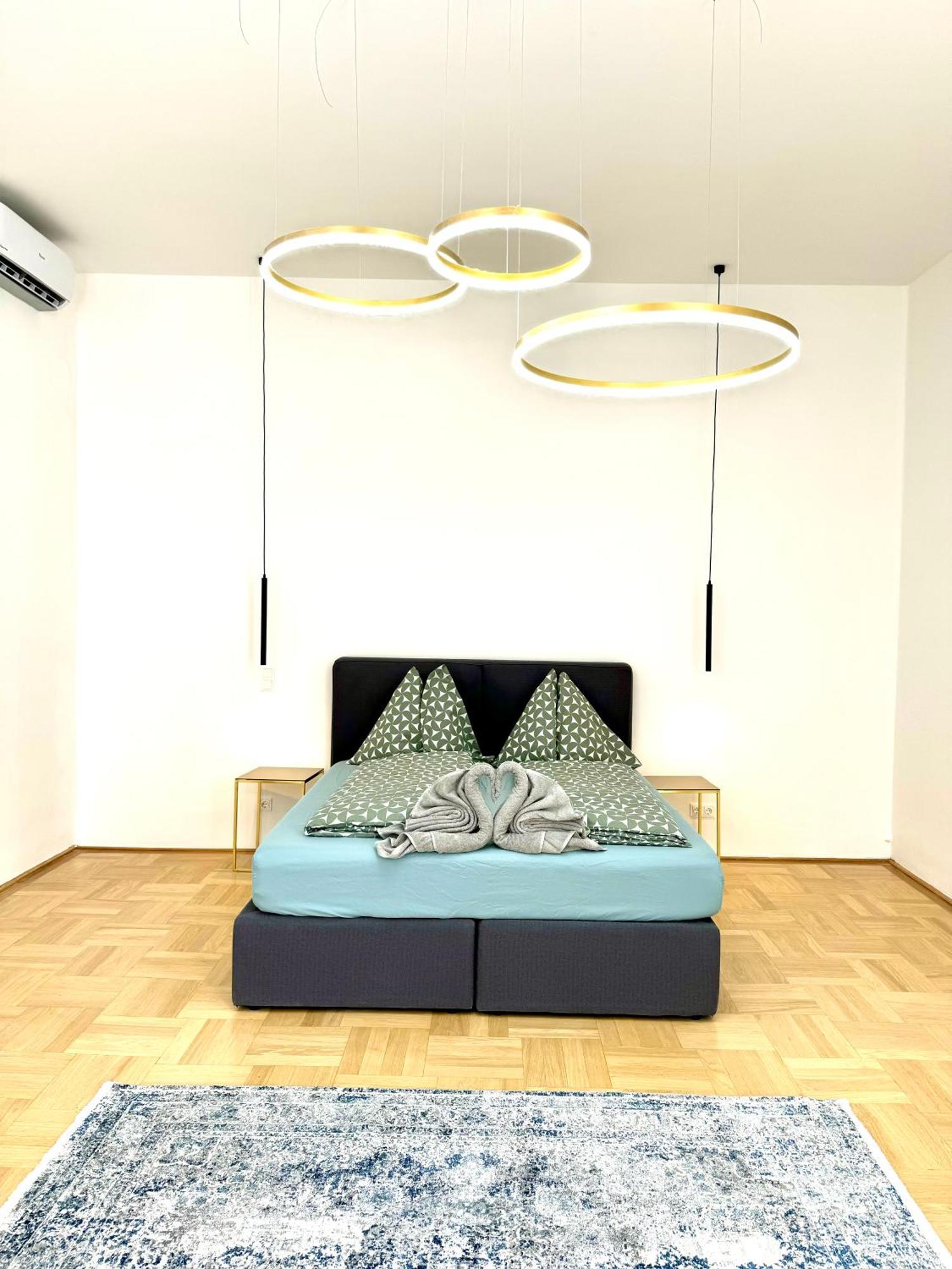 Appartement Opera 145 M2 *